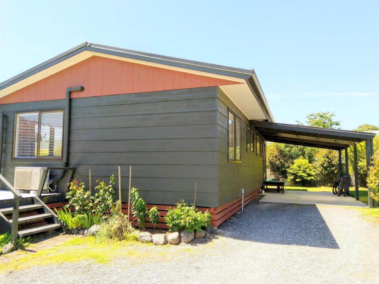 Bram'S Bach Villa Taupo Exterior photo