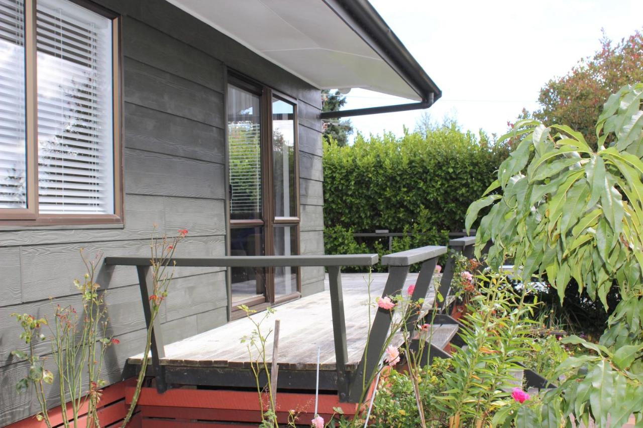 Bram'S Bach Villa Taupo Exterior photo