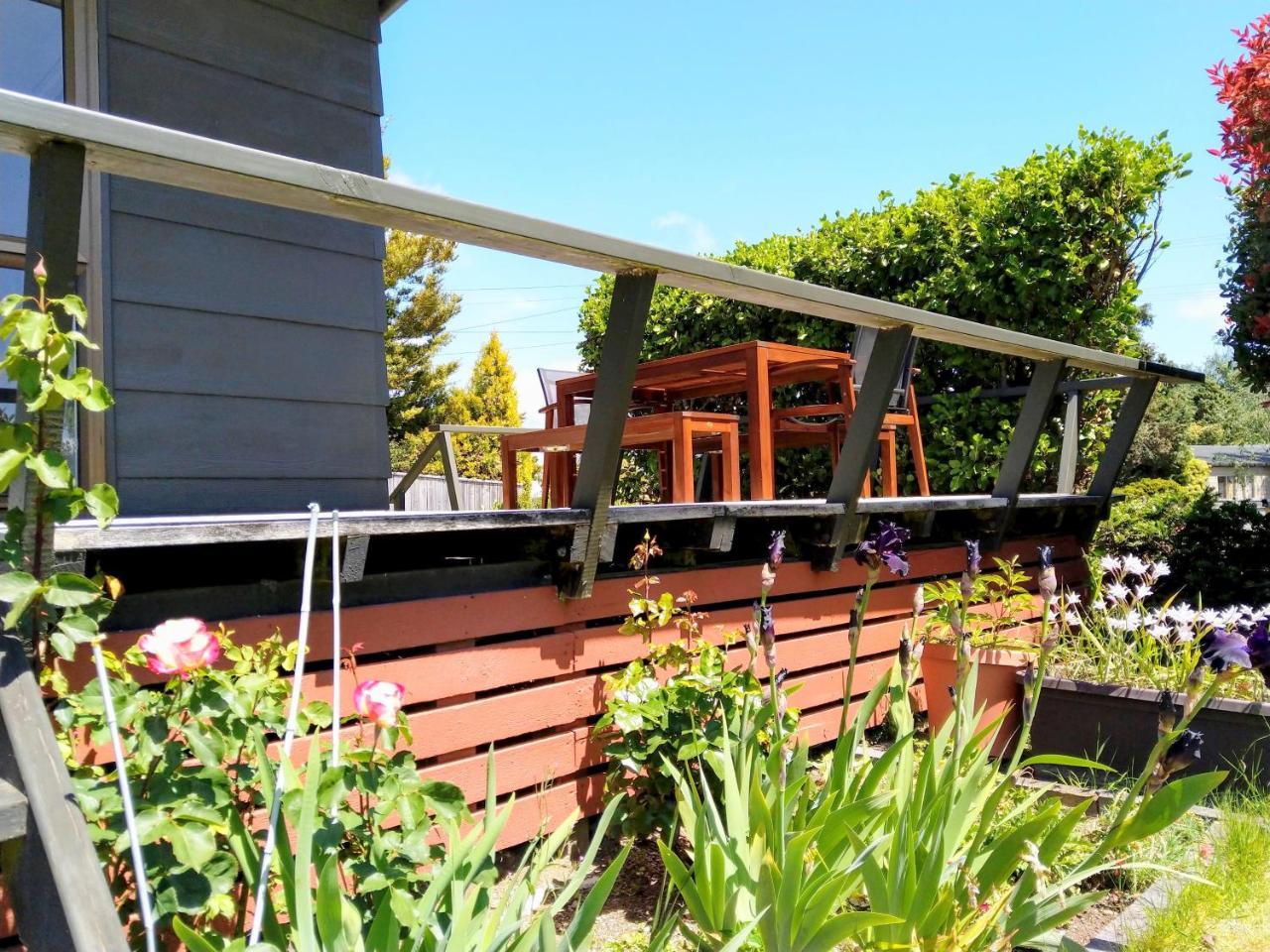Bram'S Bach Villa Taupo Exterior photo