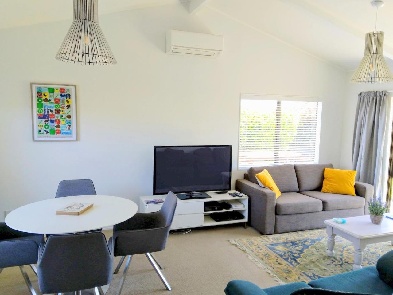 Bram'S Bach Villa Taupo Exterior photo