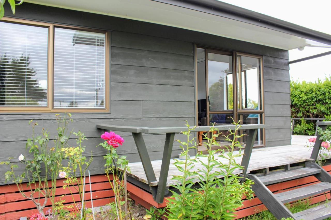 Bram'S Bach Villa Taupo Exterior photo